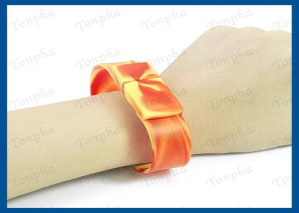 Customized Logo Bright Wristband Flash Drive 128MB-64GB Capacity For Gift