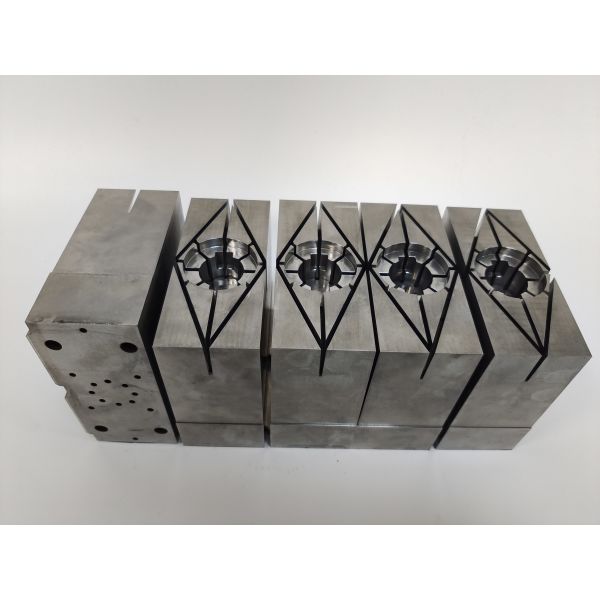 1.2344 Hardened Mold Core for Injection Molding with High Precision CNC/EDM Machined Mould Core Insert