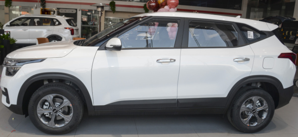Вариант небольшое SUV 1.5L 115HP L4 комфорта KIA KX3 гордый, который побежали 2021 1.5L CVT