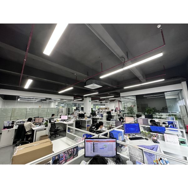 Une tasse pour 7 mois avec poignée