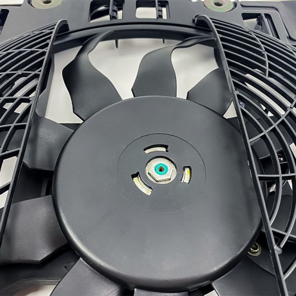 64546921395 64546921946 Electric Cooling Fans For Cars BMW X5 E39 300W