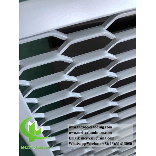 Металлический алюминиевый архитектурный экран с расширенной сеткой для внешнего фасада