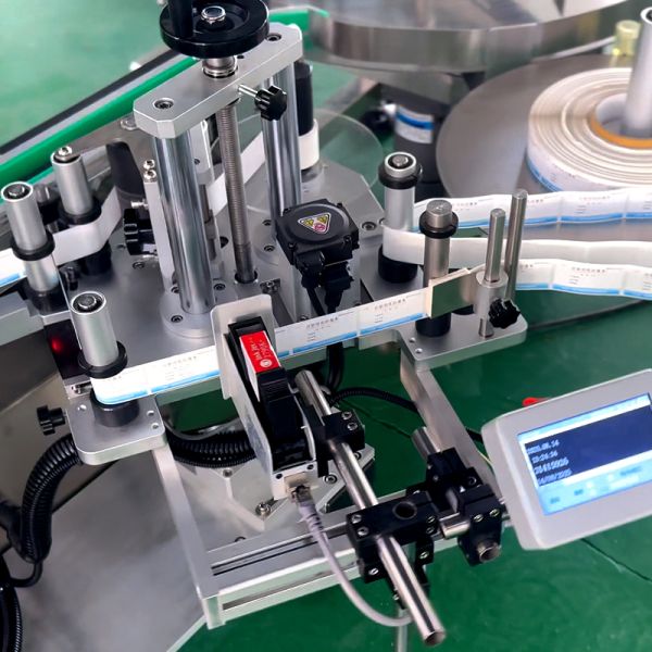 Desktop Round Bottle Labeling Machine Automatic Wine and Juice Bottles Label Applicator Tool