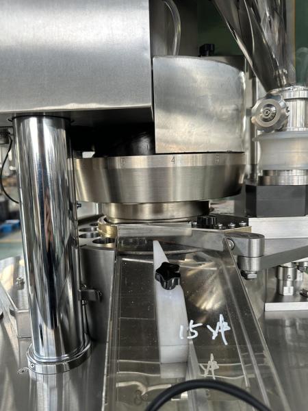 Industrial Rotary Automatic Tablet Press Machine Supplier PLC control
