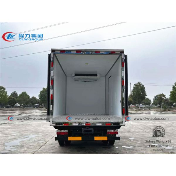 petit camion de livraison réfrigéré du dongfeng 3T avec l'unité thermo de roi