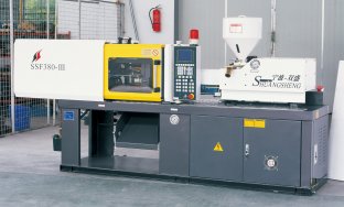 SSF380 Energy -Saving plastic injection molding machine