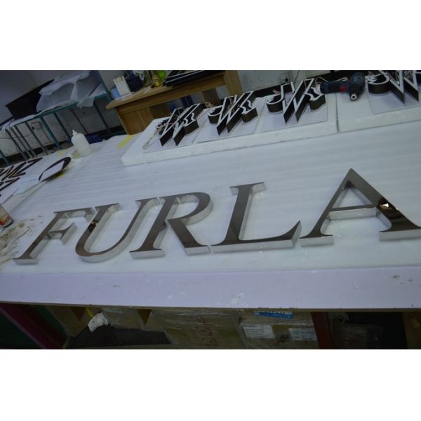 Polished Plated Wall Metal Letters Signs 3 - 10mm Depth