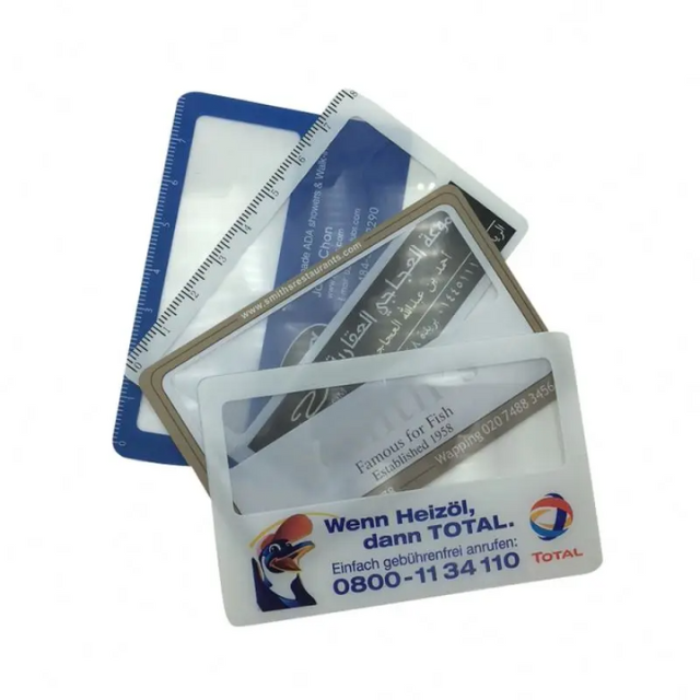 Custom Logo Credit Card Magnifier Pocket Plastic Magnifying Glass Business Cards for Wallet