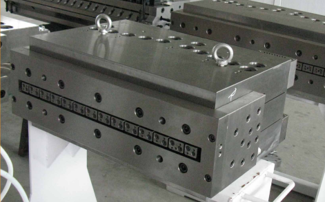 700mm WPC Hollow Door Panel Extrusion Mould for Plastic Material in Chinese Market