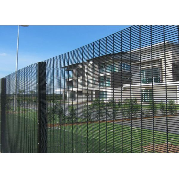 358 Anti Climb Security Fence Galvanized Steel Mesh 76.2mm x 12.7mm