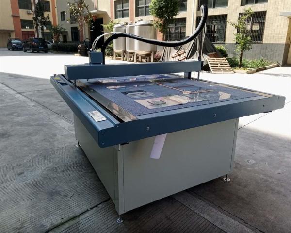 Customized 1900*1450*1100mm Size Automatic Cutting Machine for Carbon Fiber Products