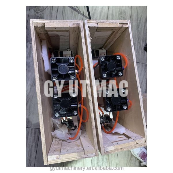 Machine de presse à gaz de petite taille à haute productivité pour la fabrication de bombes de bain à bulles sur le marché américain