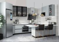 U forma al armario de cocina americano de la isla del estilo con el organizador del cajón