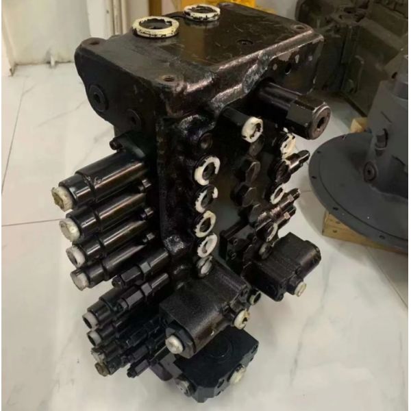 SK75-8 Hydraulic Main Control Valve Assy for Kobelco Excavator Spare Parts LG30V00001F1 Main Control Valve OEM