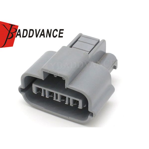 Conector impermeable eléctrico gris femenino de 4 Pin con los terminales