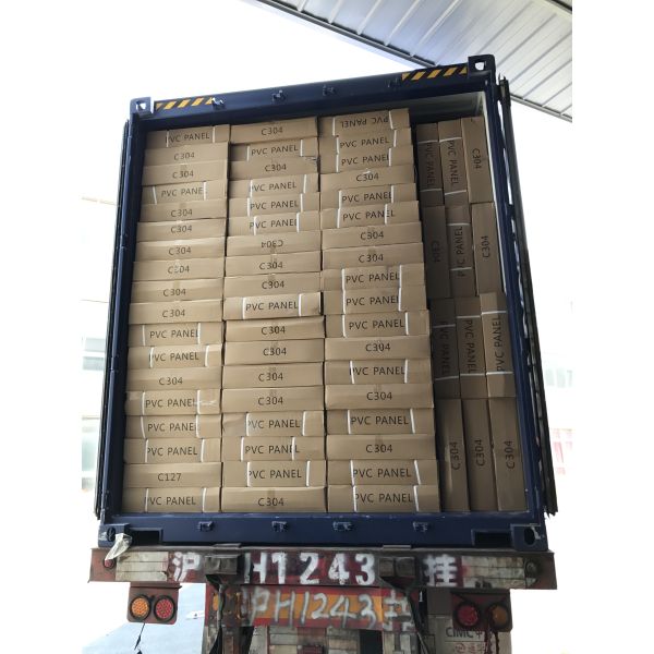 Профессиональные деревянные плоские плитки потолка ПВК с стабилизированным материалом 595мм/603мм