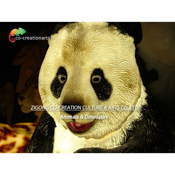 Fibra de vidrio a prueba de agua Panda Illuminated For Shopping Mall Animatronic