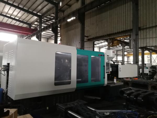 A modelação por injeção de poupança de energia faz à máquina a capacidade plástica do tanque de óleo do poder 900L do motor 55kw