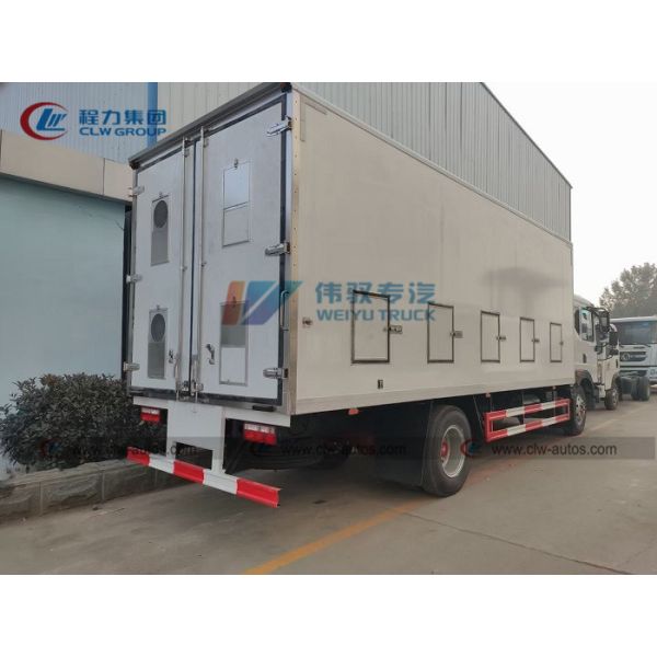 Тележка перехода цыпленока термостатического дня Dongfeng 4x2 старая