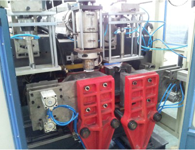PET Mineral Water Bottle Blowing Machine , Extrusion Blow Molding Machine / Equipment
