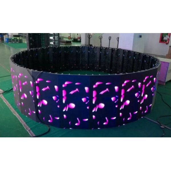 MBI5124 IC P3.91 Внутренний арендный изогнутый светодиодный дисплей, мобильный полноцветный экран