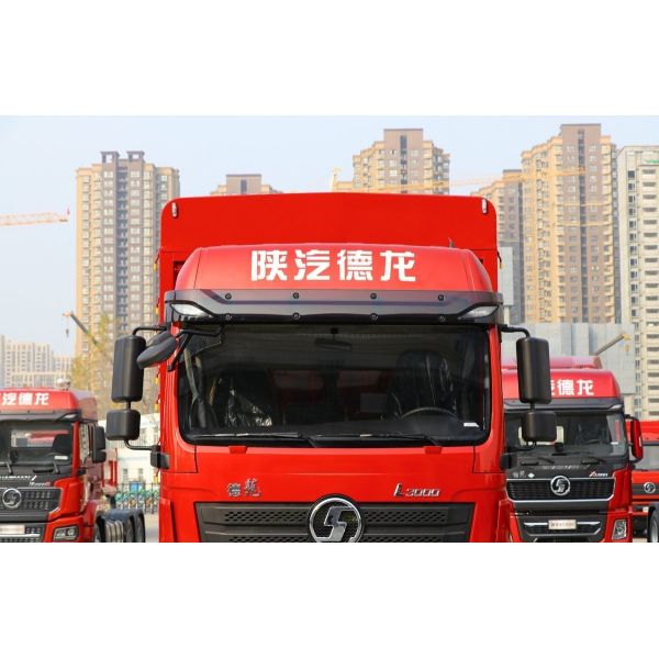 Левое рулевое управление Shacman L3000 Сухой фургон Боковые стенки Грузовой грузовик 6 колесный грузовик