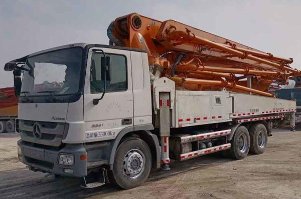 Zoomlion 47m Used Concrete Pump Truck With Mercedes Benz 3341 2013 Model