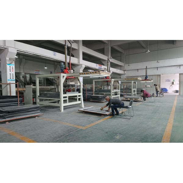 Кухня и гостиная 4mm-8mm SPC пол 100% девственный материал с сертификатом CE