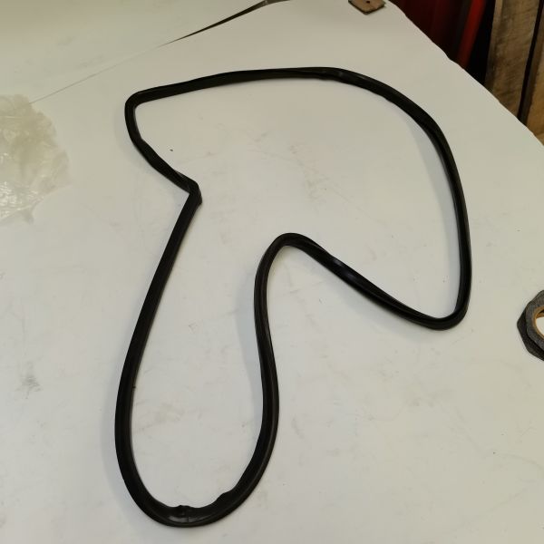 Линия система топливопроводов снабжения топливом нефтепровода танка тележки