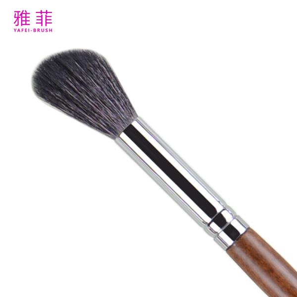 Touche 28 Blusher de mélange de nez ombre de contour pinceau Logo personnalisé Cheveux d'animal Ferrule de cuivre poignée en bois de qualité supérieure OEM ODM usine