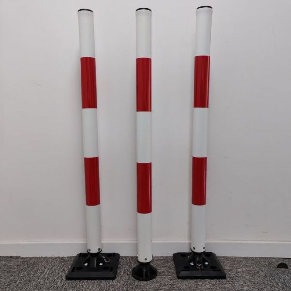 Reflective Safety Warning Bollards with Removable Base Pin Flexible Delineator 1050 Traffic Barrier Flexible PE Post