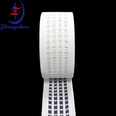 Ceinture de convoyeur d'œufs en maille perforée pour la collecte automatique d'œufs