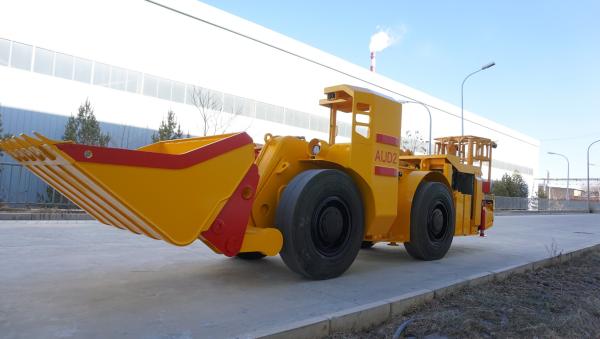                  Heavy Machinery Underground Diesel Wheel Loader Volvo Engine Loader with Automatic Transmission             