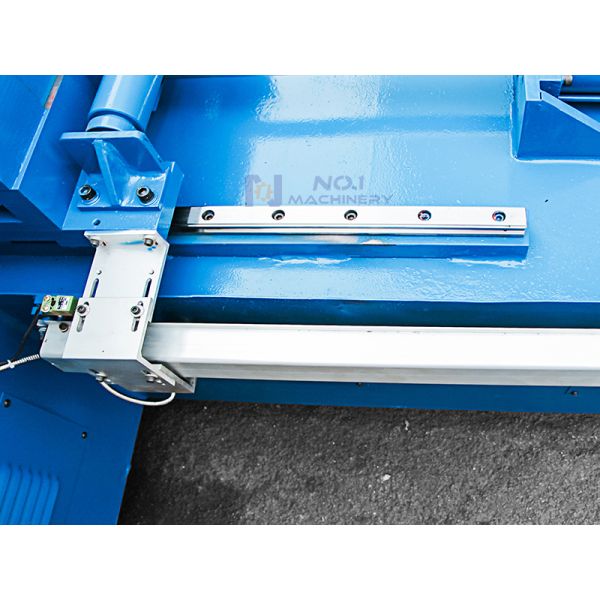 GSK4265 CE Certificates Automatic Band Sawing Steel Cutting Machine for Sale