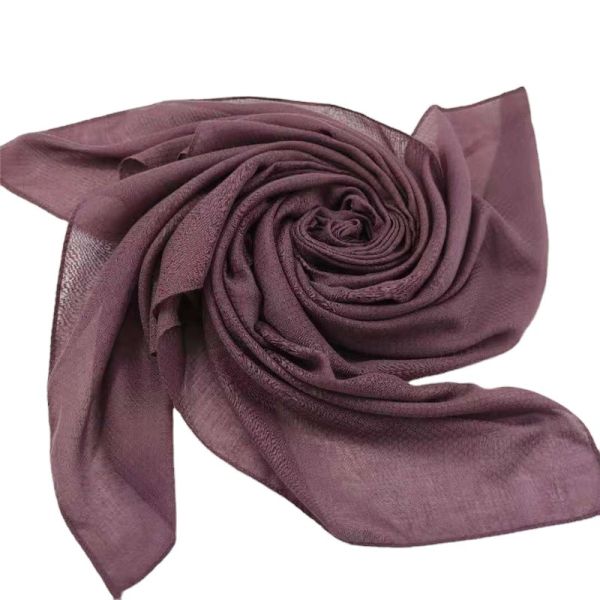 2021 Factory Directly Supply Latest Beautiful Design Voile Fabric  Jacquard Scarf Dyed Plain Muslim Women Malaysia