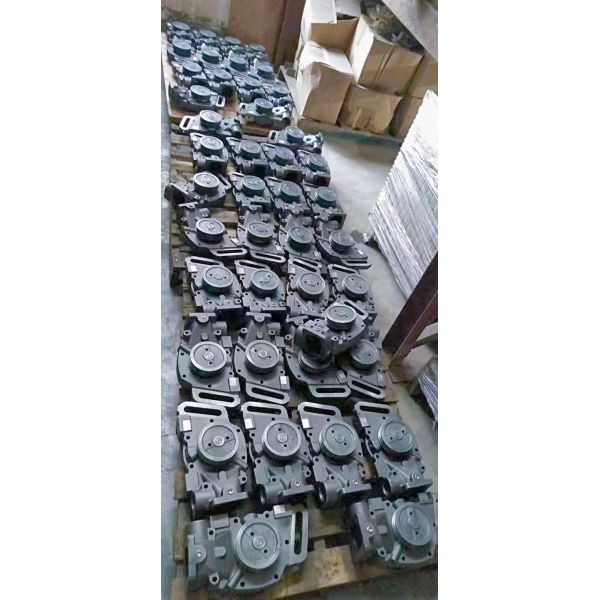Размер 20*20*25 Assy водяной помпы 8149880 экскаваторов для