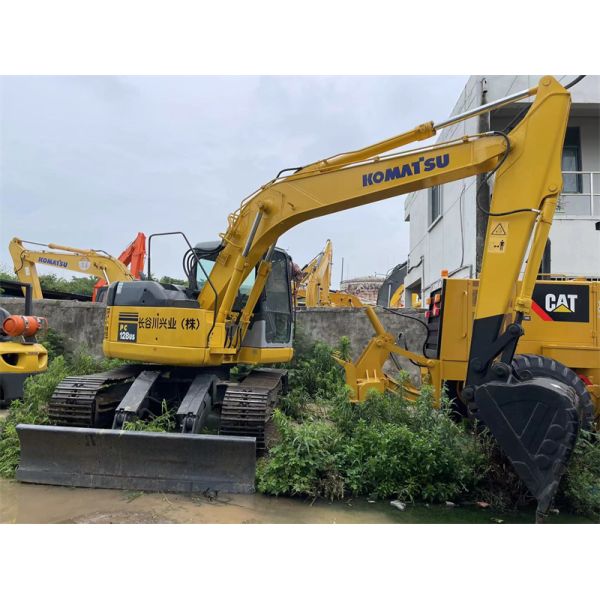 PC128US использовало вес Японии экскаватора KOMATSU работая 13 тонны с лезвием Dozer