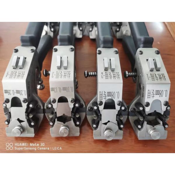 0.1-0.5mm Copper Welding Machine / Cold Pressure Welding machine