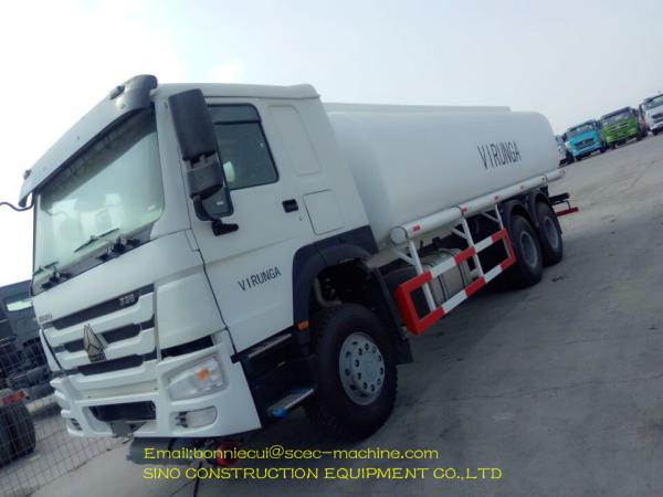 Custom Liquid Tanker Truck 18000 Liters Oil Tanker Vehicle Sinotruk HOWO 6x4