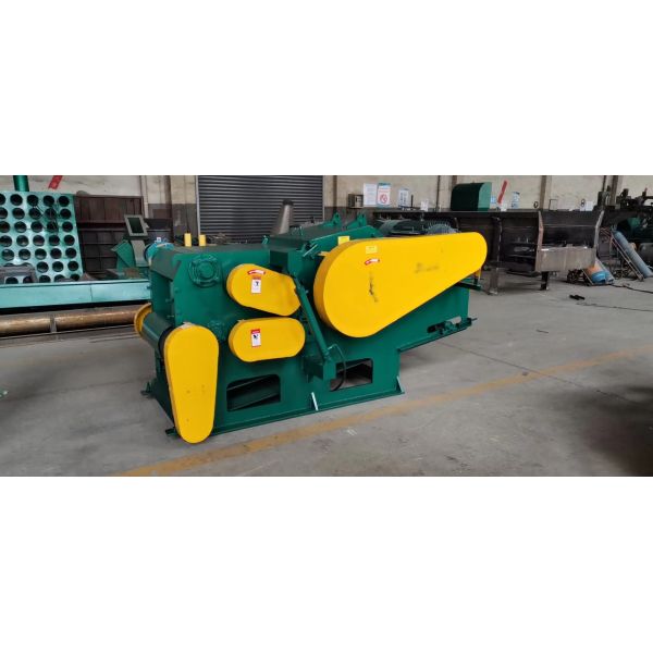 15-25t/H Wood Log Chipping Shredder sawdust making machine Crusher Horizontal Tree Branch Log Drum Wood Chipper Machine