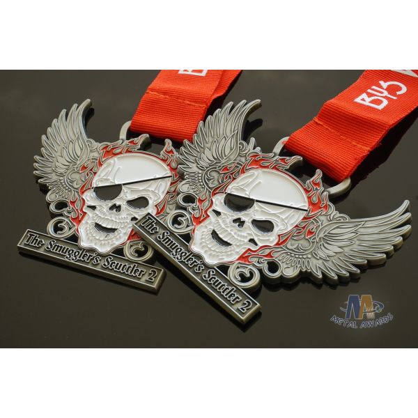 Eco - Friendly Skull Metal Award Medals Soft Enamel Filling Size 70*4MM