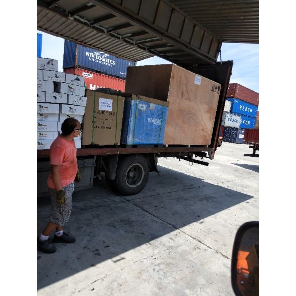 Red Platic Color Sorting Machine For Plastic Recycling and Processing Line