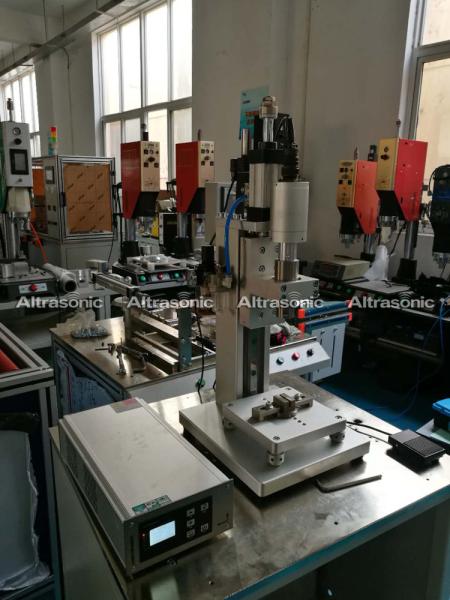 Medical Industry Ultrasonic Welding Equipment For Plastic Components Connecting