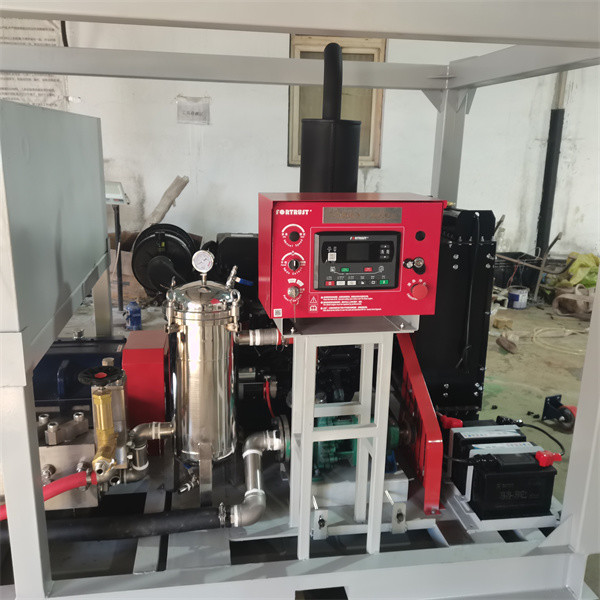 Offshore Oil Platform Diesel 55kw 22MPa Underwater Cleaning Machine Cavitation Jet