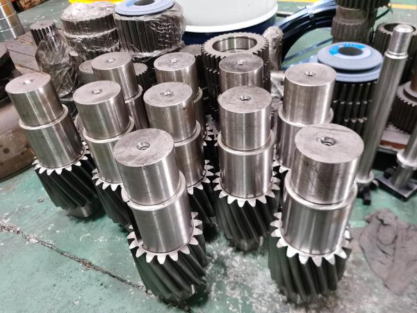 O OEM lustrou o CNC do eixo de engrenagem da transmissão que faz à máquina com tolerância de ±0.01mm