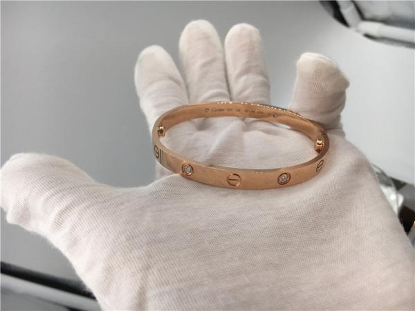 Bracelete luxuoso da joia do ouro de 4 diamantes na referência B6035917 do ouro amarelo