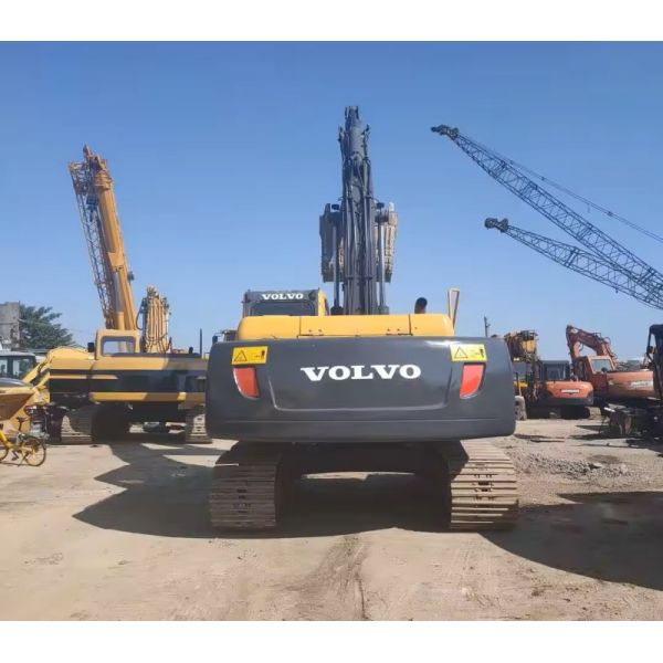 Excavadora de segunda mão de 29 toneladas Vollvo Ec290BLC com motor Vollvo D7D