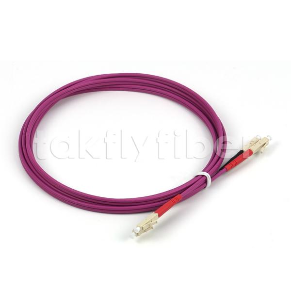Cabo de remendo OM4 multimodo LSZH Violet Jacket LC a LC 3.0mm 1310nm