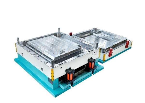 Moulissage par compression composite SMC