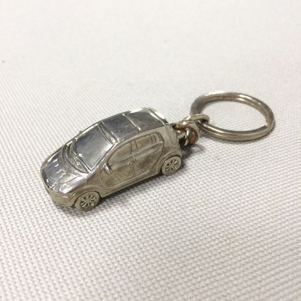 Strong refrigerator magnet. Solid metal construction for the opener,Custom shape welcome